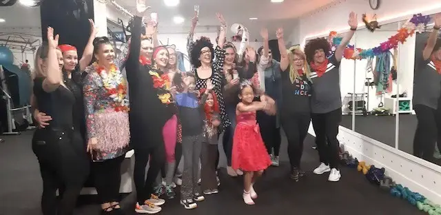 FARSANGI WALKING + TÁNCOS EST